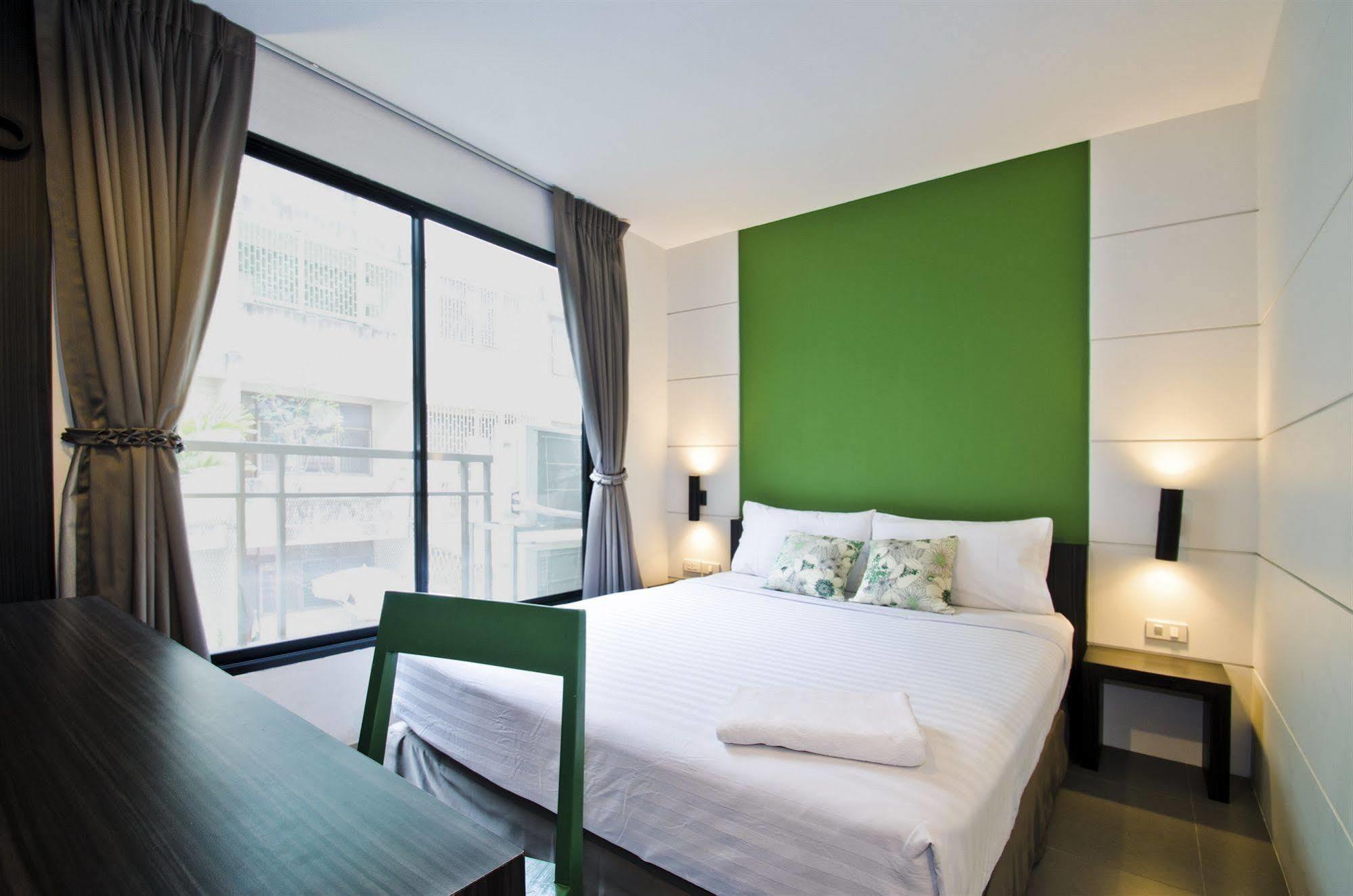 Di Place Bangkok Exterior photo
